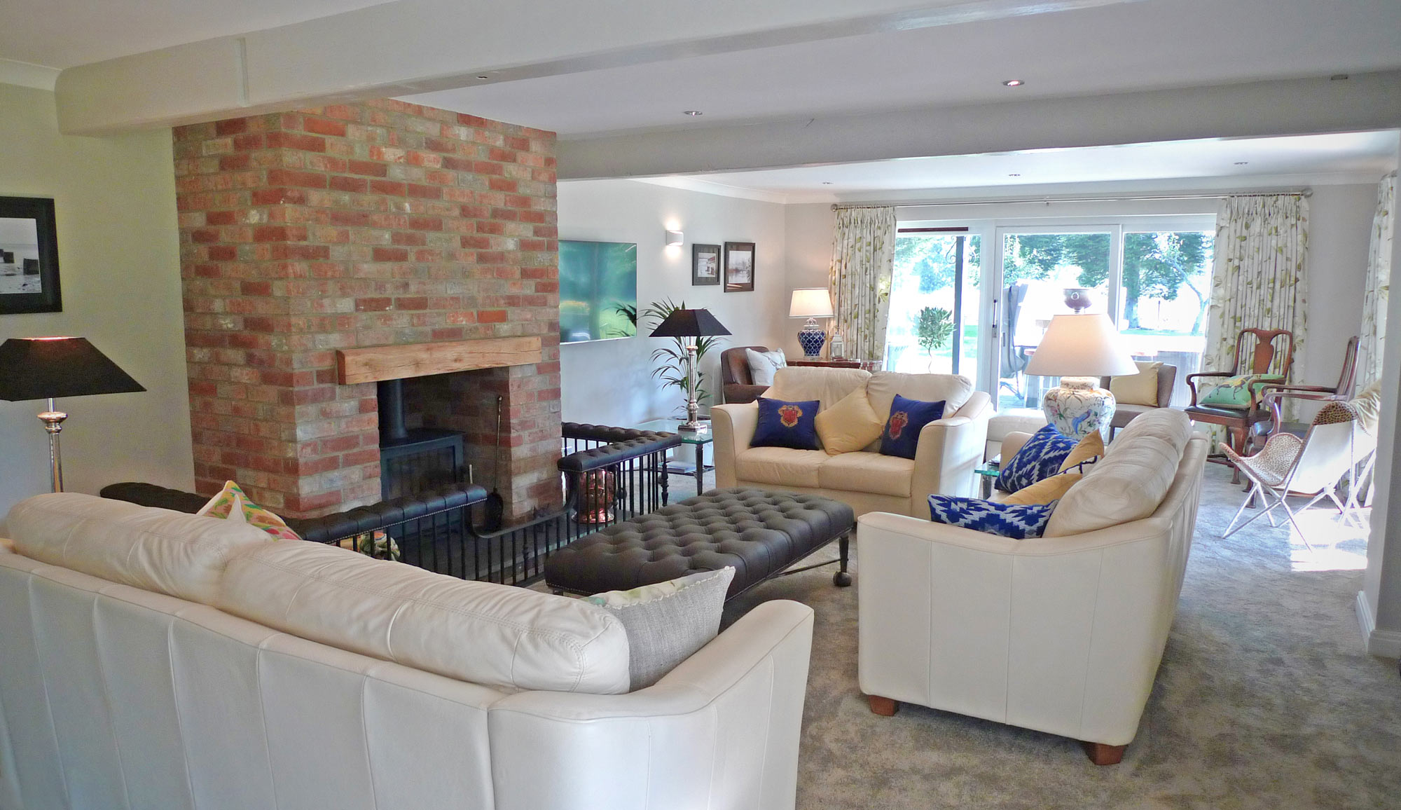 Woodland Lodge Retreat, Group Accommodation Holiday Home, 10-14 guests